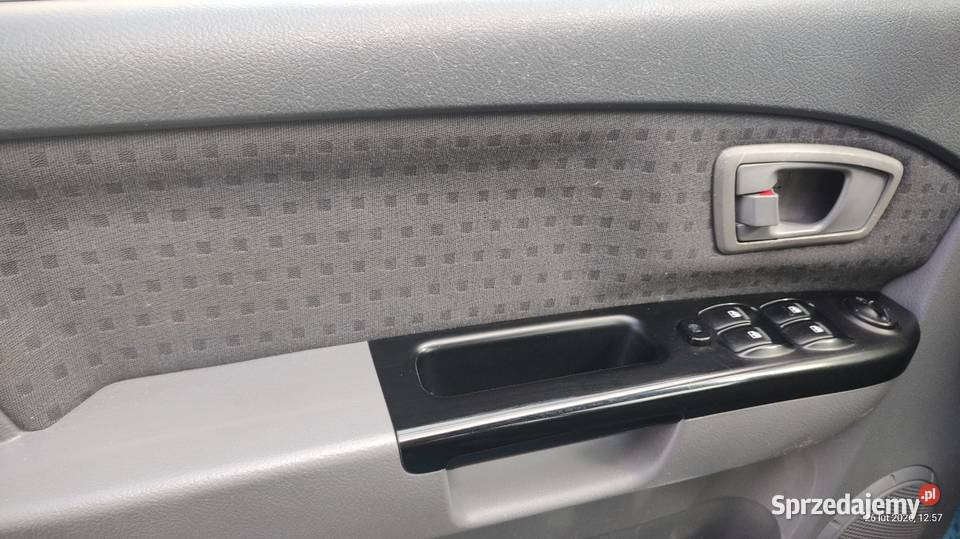 Kia Carens BENZYNA GAZ 18 4XELEKTRYCZNESZYBY