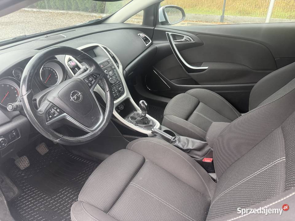 Opel Astra J GTC 14T 140 Kielce