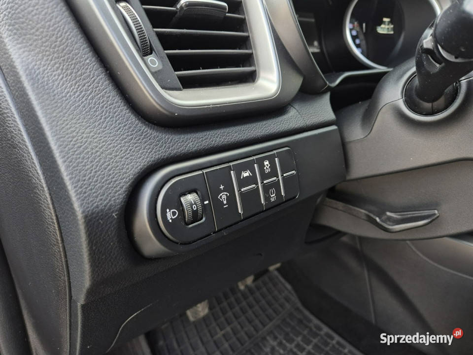 Kia Nowy Ceed 15 TGDI 160 6MT Wersja M Pakiet czujnik deszczu Łódź sprzedam
