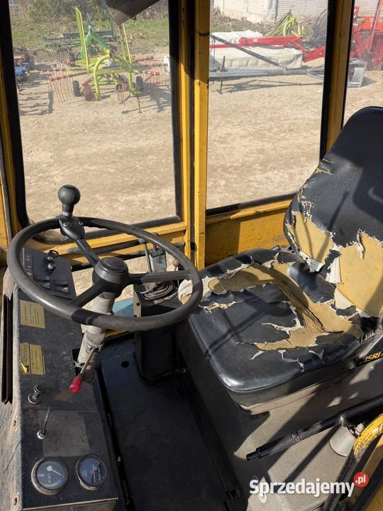 Ładowarka przegubowa Hanomag Silnik Perkins uszkodzony Janów sprzedam