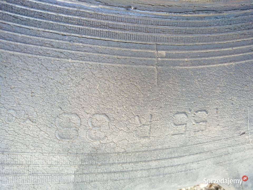 Opony 155 38 Case MTZ uszkodzony