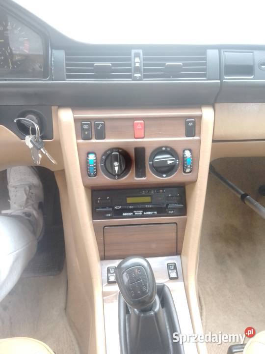 Sprzedamzamienię Mercedes w124 260e bogate sprzedam