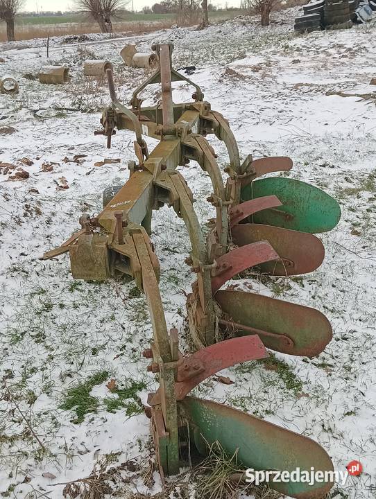 Pług 4 skibowy Stobna