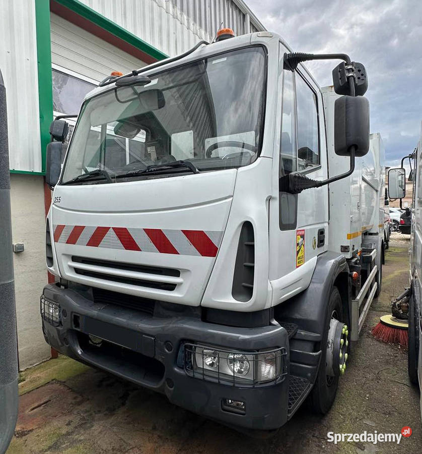 Iveco Eurocargo MYJKA do POJEMNIKÓW na ŚMIECI świętokrzyskie Bodzentyn sprzedam