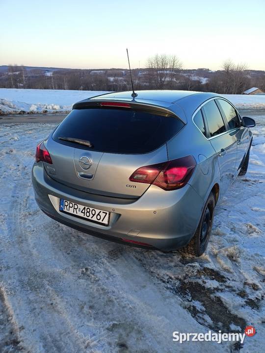 Opel Astra J 17 CDTI 110 2010 Hatchback Jawornik Polski