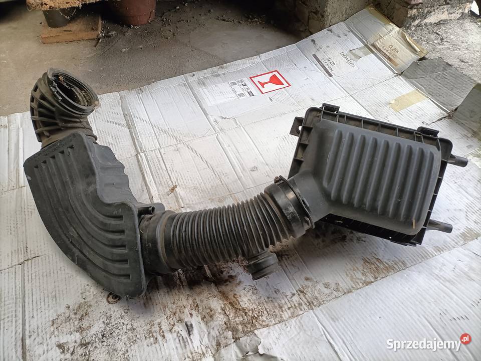 Obudowa filtra powietrza Chrysler 27 benzyna Lipka