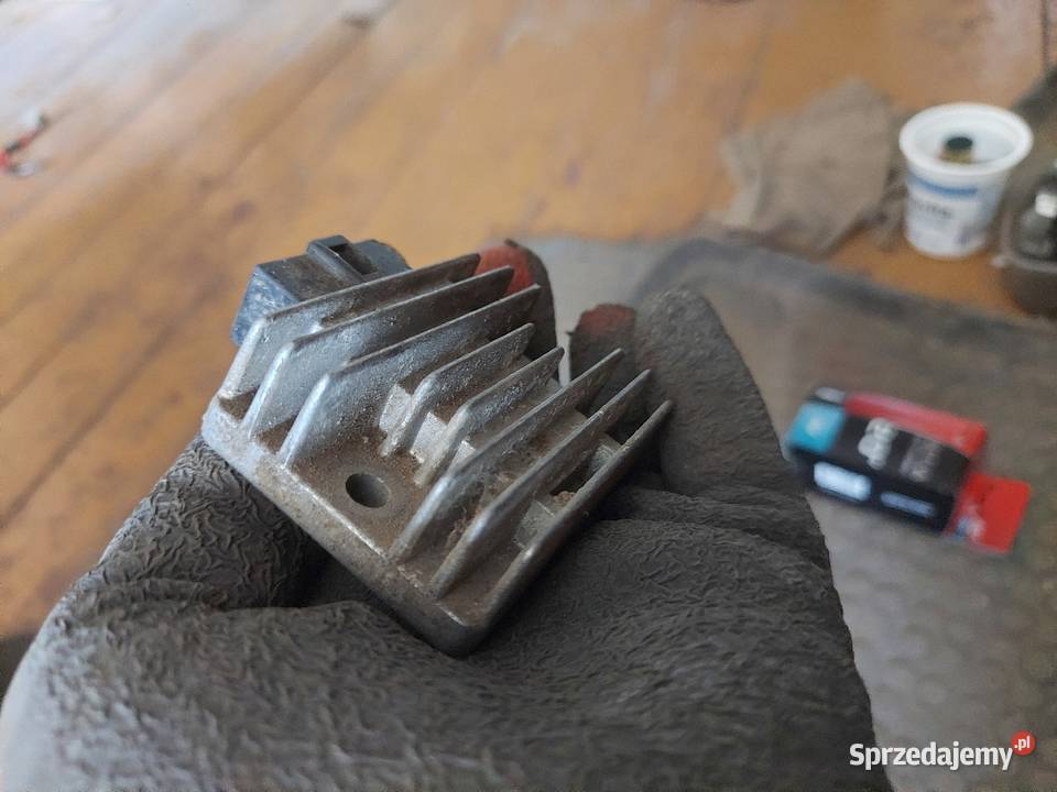 Kawasaki KMX 125 regulator napięcia KMX125