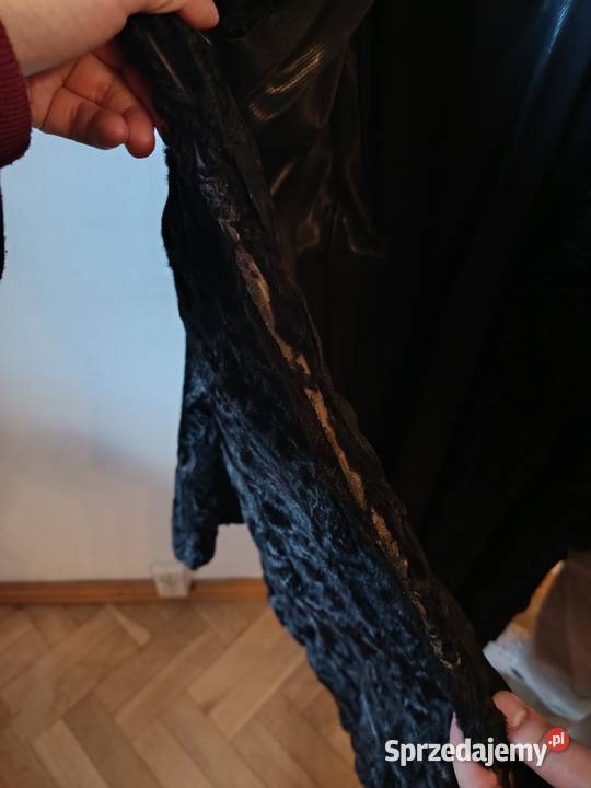 Futro z łapek karakułowych czarny Kurtki i płaszcze Warszawa
