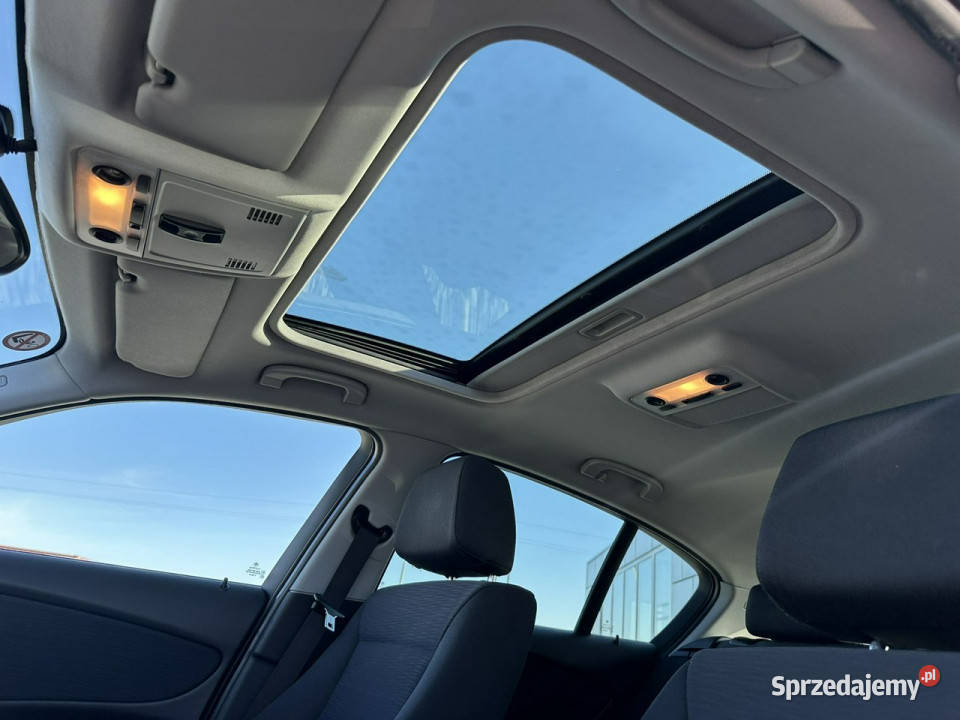 BMW 118 BMW 118d 20 diesel 143 szyberdach E87 wspomaganie kierownicy Motoryzacja Wojkowice