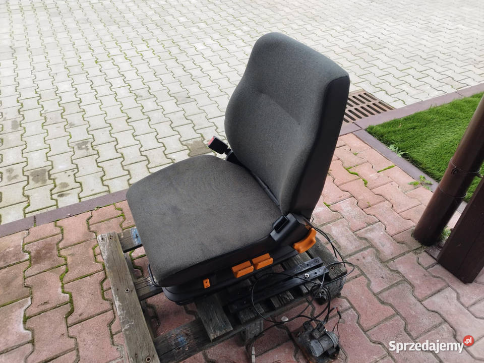 Fotel pneumatyczny ISRI 12V Fotel do maszyn Strzyżew