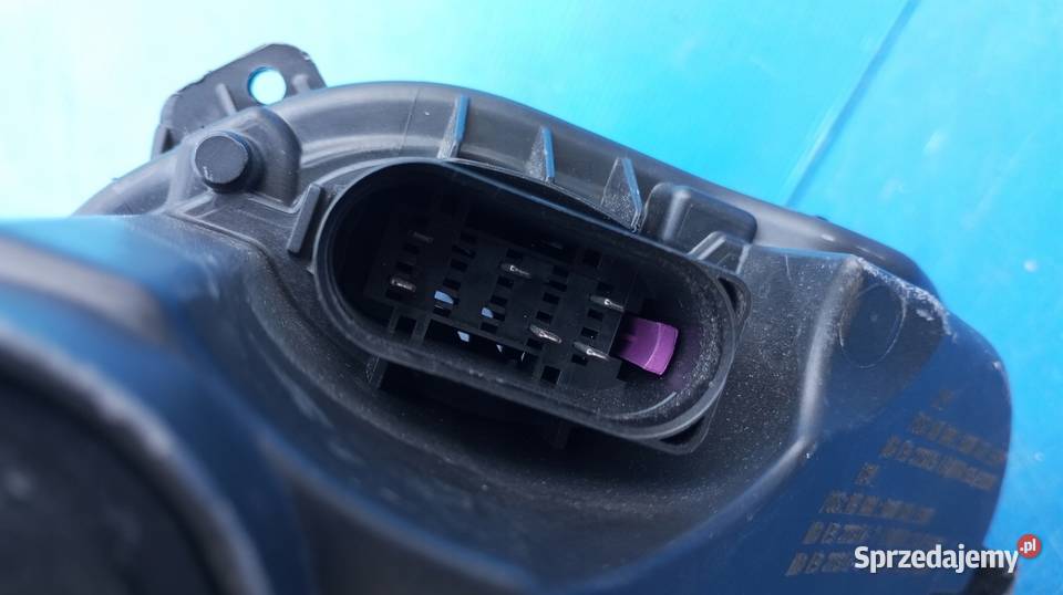 LAMPA PRAWY PRZÓD 9J1941032G PORSCHE TAYCAN 9J1 Nowy Tomyśl