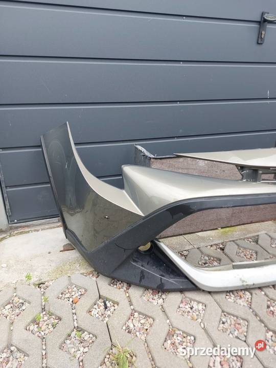 ZDERZAK PRZÓD PRZEDNI TOYOTA COROLLA E21 Wejherowo