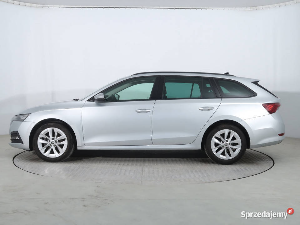 Skoda Octavia 15 TSI bluetooth