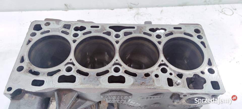 BLOK SILNIKA AUDI A4 B9 A5 DEU 20 TDI 03N023A śląskie Przystajń