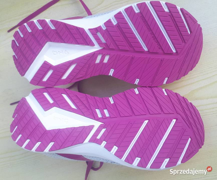 Buty BROOKS dziecięce 22 nowe nigdy nie używane Poznań