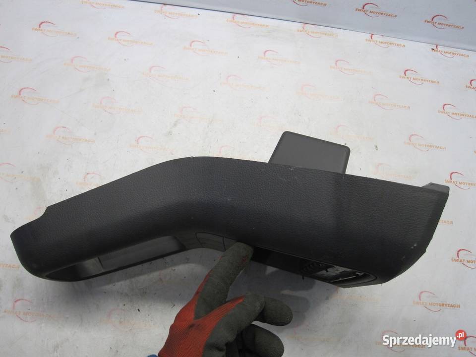 VW GOLF V PLUS 07r ramka biegów gniazdo Kielce