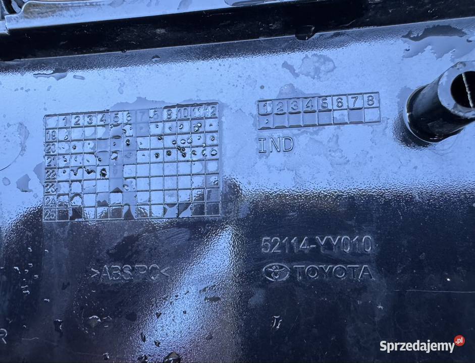 Środkowa kratka zderzaka przód Corolla e21 gr Międzychód