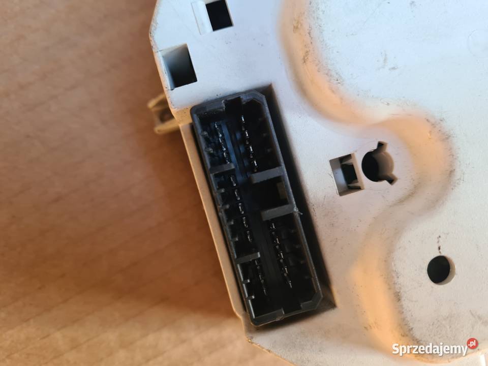 IVECO DAILY 3 9906 licznik zegary Legnica