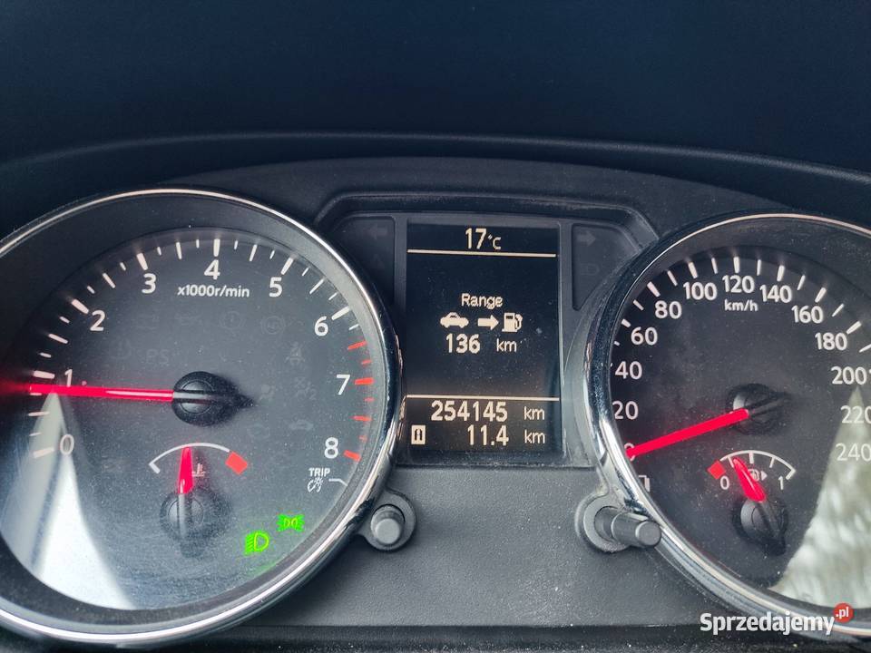Nissan qashqai manualna Seroczki