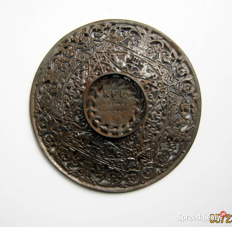 Patera żeliwna sygnowana Kraków