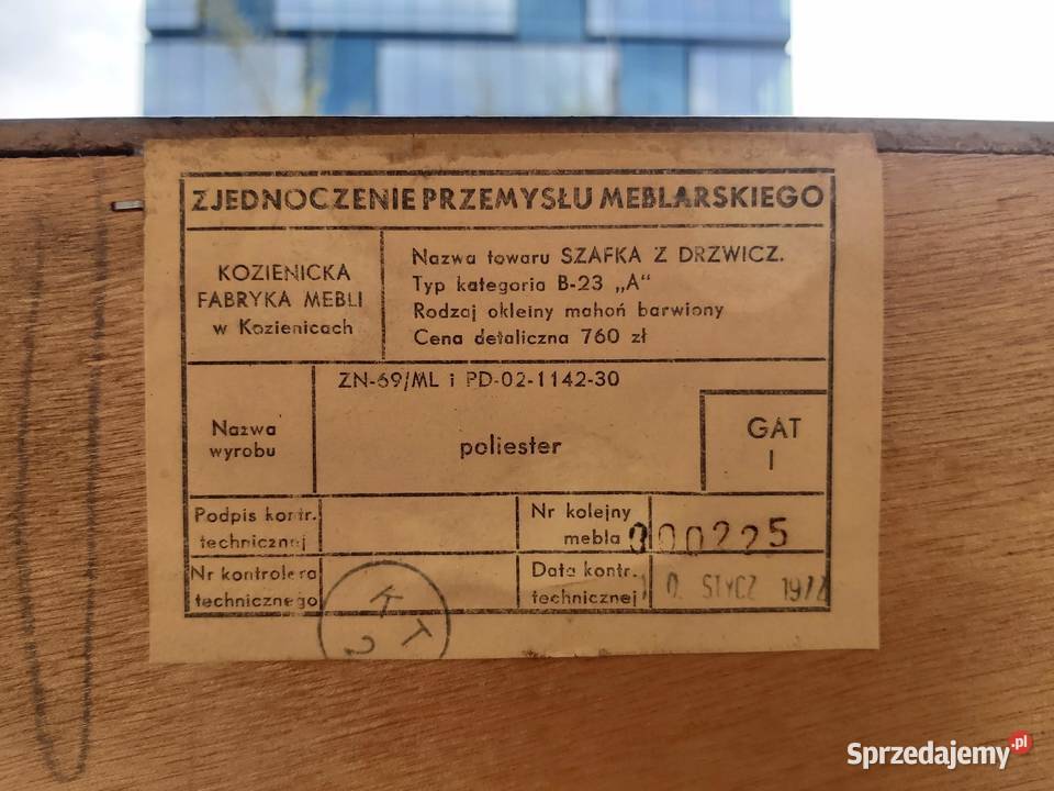 Stylowa szafka z drzwiczkami lata 70 renowacji mazowieckie Józefów