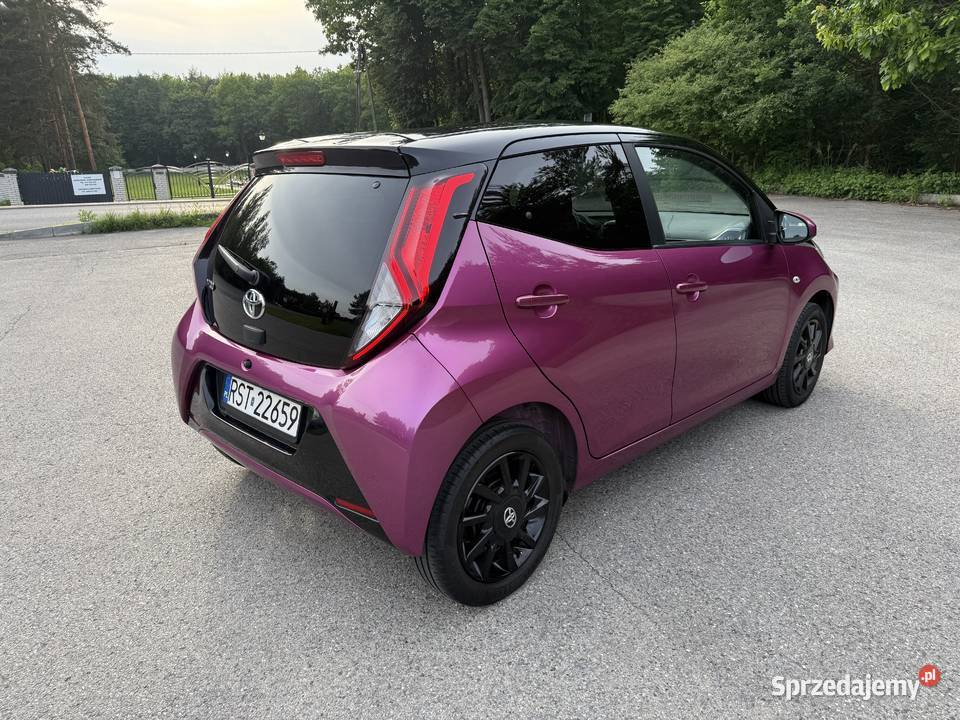 Toyota Aygo Selection XCITE Magenta 2018 r Hatchback małopolskie Alwernia