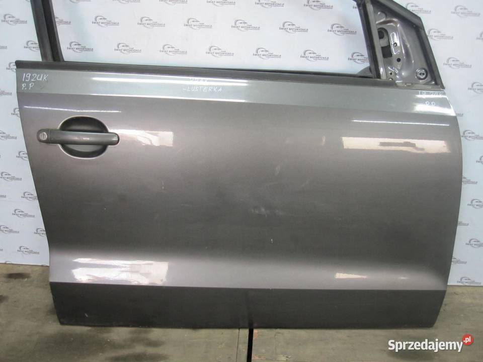 VW POLO V 11r drzwi prawe przód osobowe