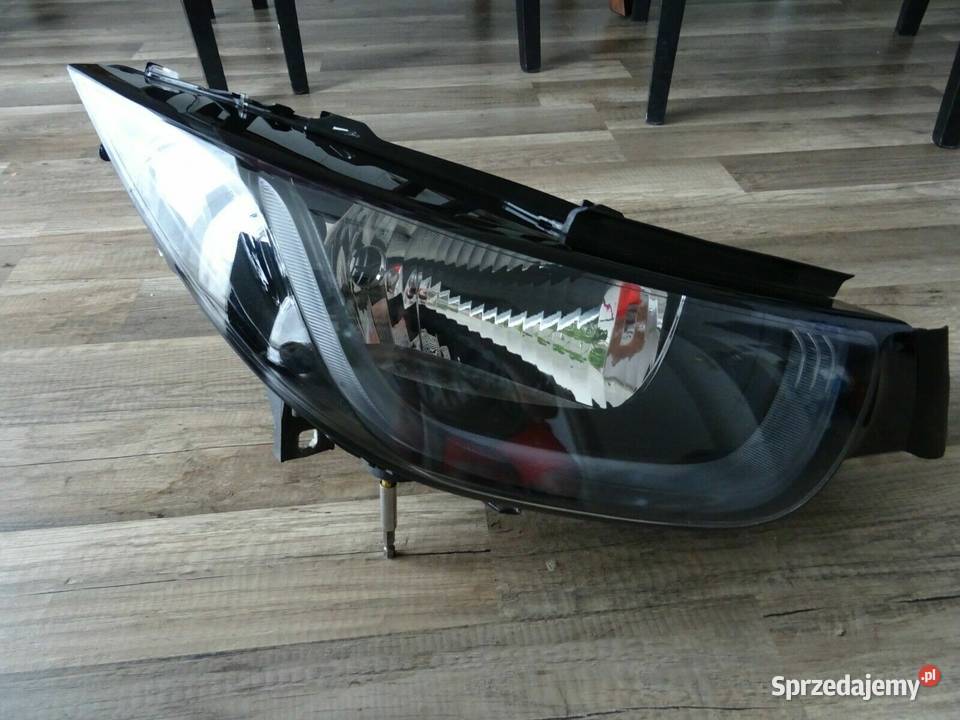 Reflektor prawy 90043398 do BMW i3 I01 2013 Prawe