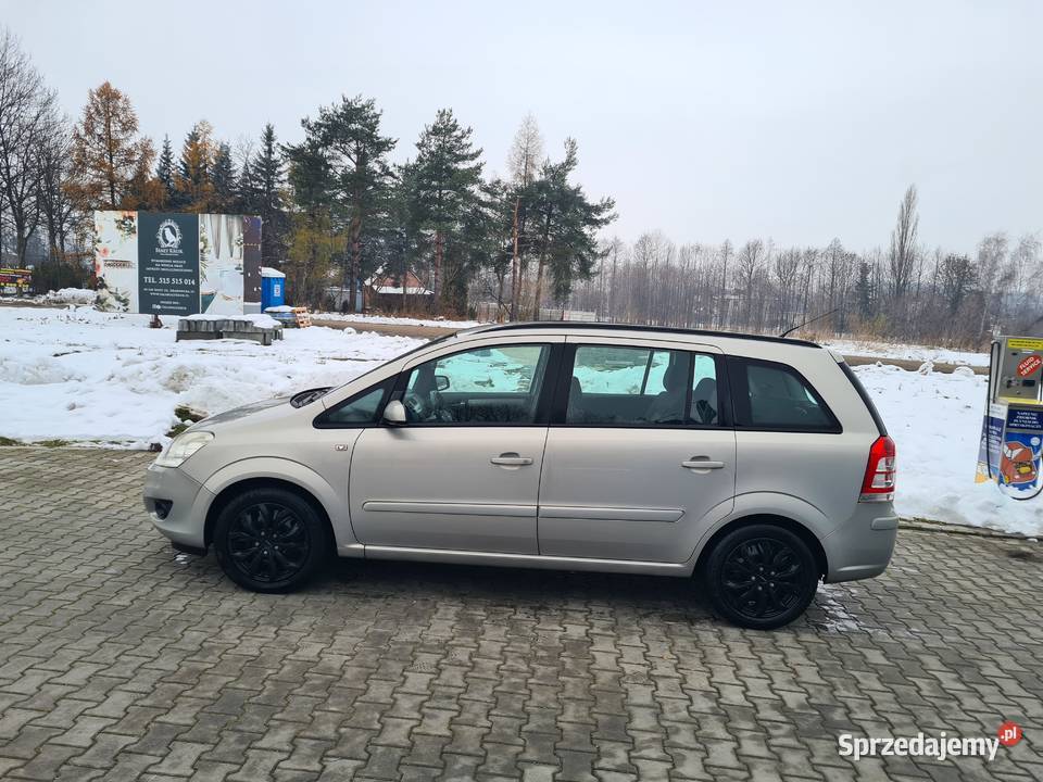 Opel Zafira 19d 150 7 osobowa 6