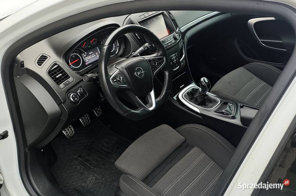 opel Insignia 20 CDTI bezwypadkowa zadbana nieuszkodzony sprzedam