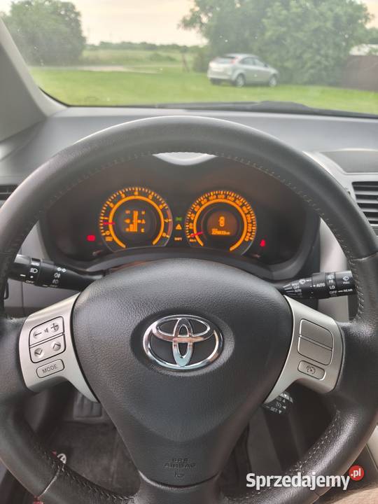 Auris 16 Xenon Klima orginalny lakier Wińsko