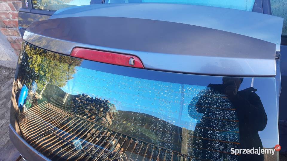 klapa bagażnika Ford Fiesta mk6 5 drzwi lift