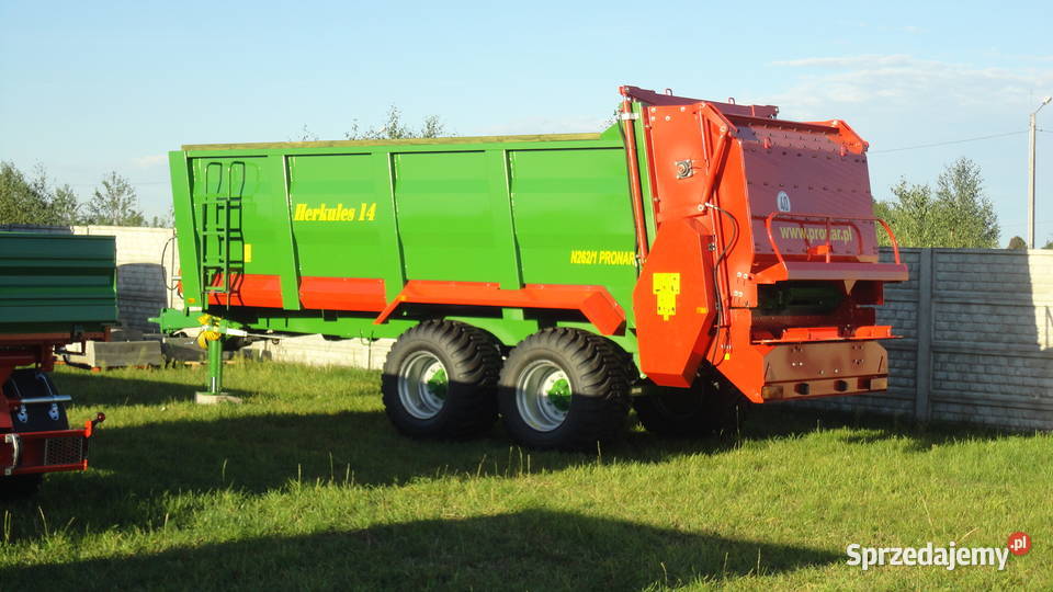 Rozrzutniki 6 8 10 12 14T MetalFach N672 N7621 Rozrzutniki obornika Oleśnica