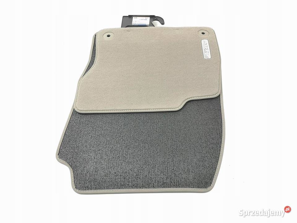 DYWANIKI WELUROWE PRZÓD FORD FOCUS III 20112015