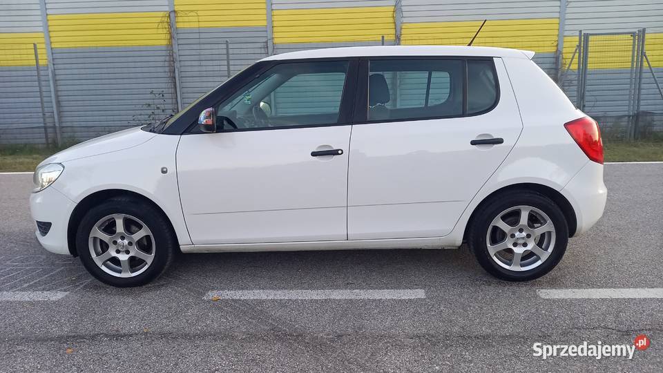 Skoda fabia 2 salon Polska 12 benzyna 240000km Pabianice