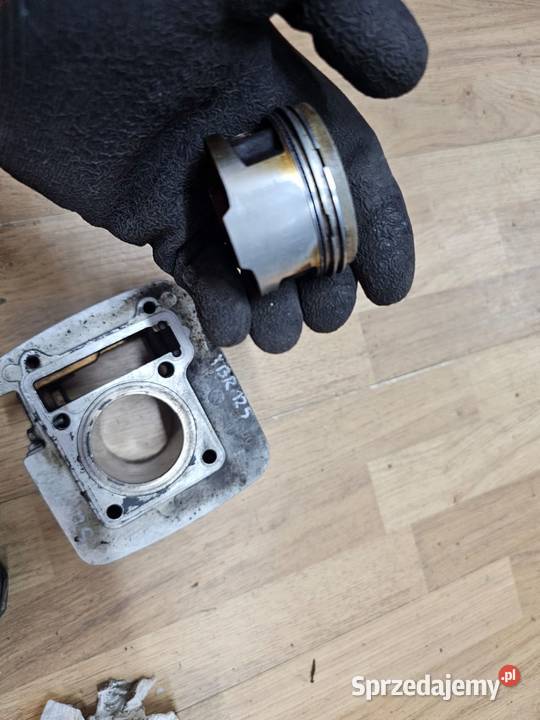 Yamaha YBR 125 cylinder tłok tuleja YBR125 Jelenia Góra