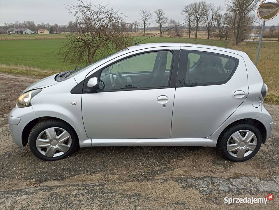 Toyota Aygo 10 benzyna 2010r sprowadzony 62000km Słupca sprzedam