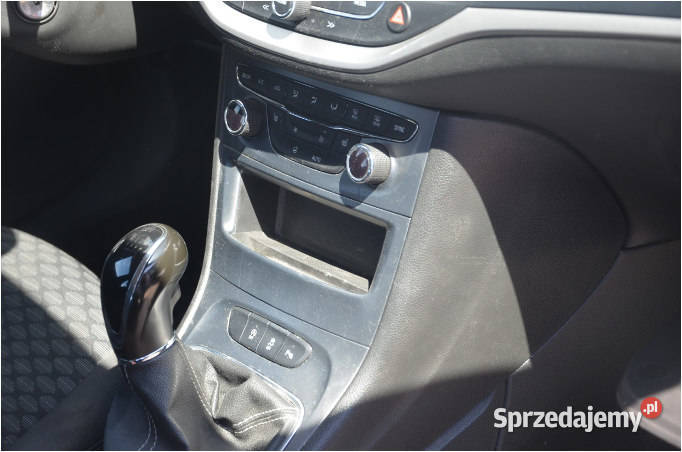OPEL ASTRA 2019 139900 ccm 150 Warszawa
