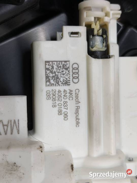 ZAMEK DRZWI TYŁ DOCIĄG ZAMKA PRAWY TYŁ 4K8839104