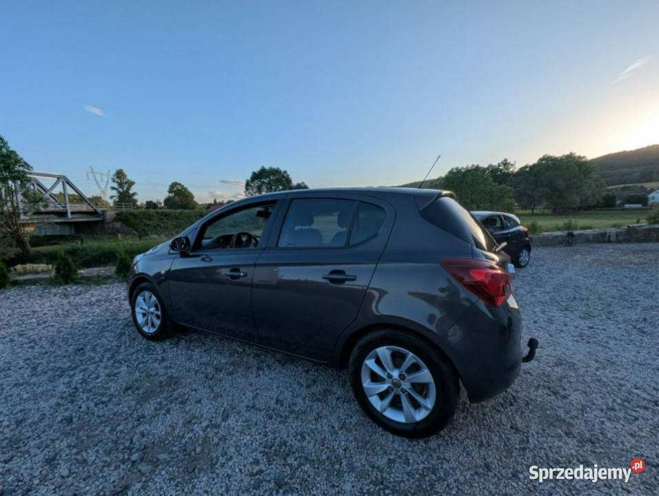 Opel Corsa 14 benzyna 5 drzwi pakiet zimowy bez klimatyzacja
