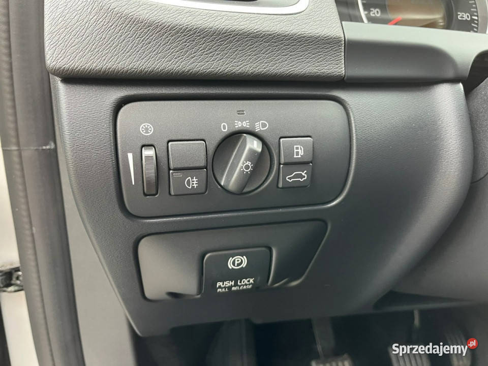 Volvo S60 16 T3 benzyna 150 Xenony Podgrzewane 150KM Lipówki