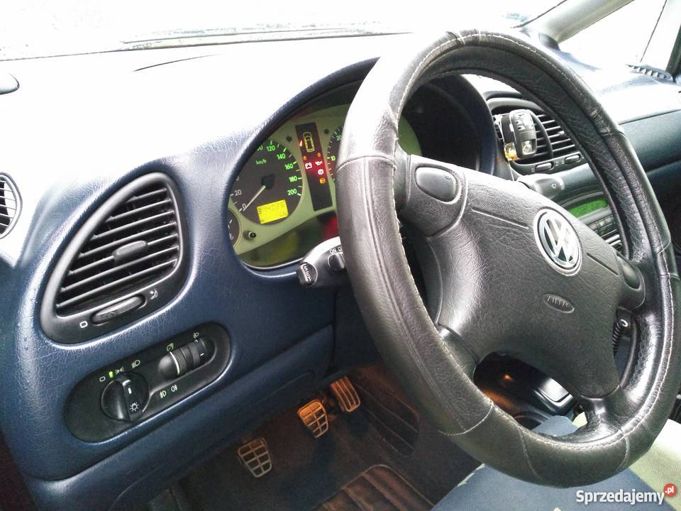 Volkswagen Sharan wersja Sport Trend światła przeciwmgielne Partynia