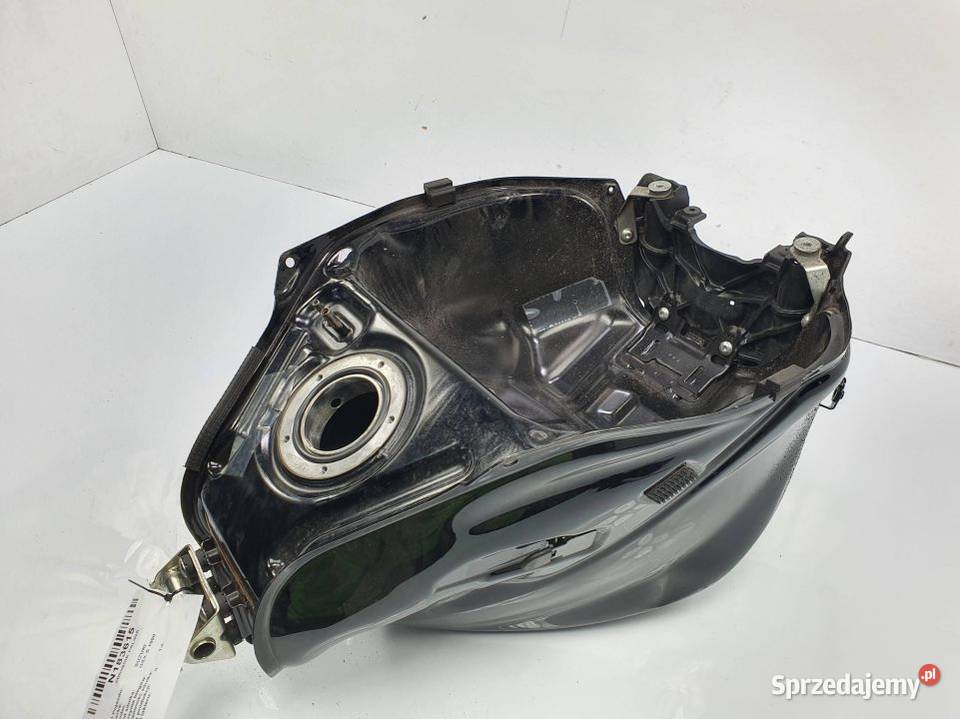 ZBIORNIK PALIWA SUZUKI GSXS 1000 osobowe Lipno
