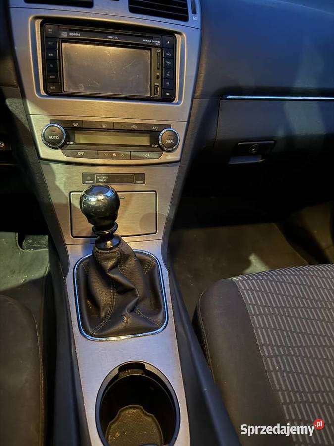 Sprzedam toyote avensis 2010 Przemyśl