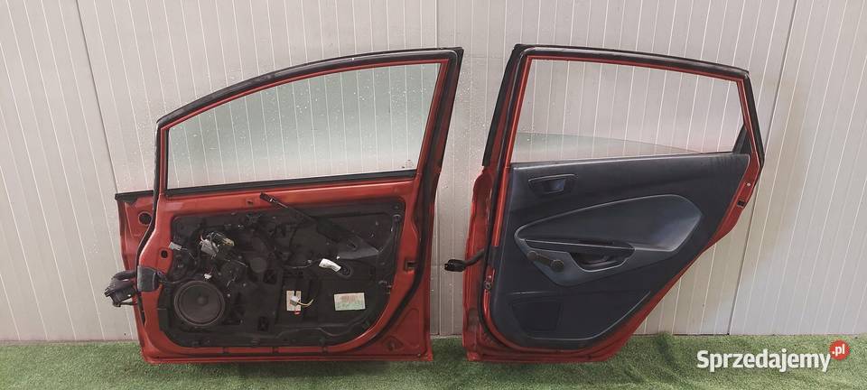 DRZWI PRAWY PRZÓD FORD FIESTA MK7 LAK T9 osobowe Międzychód