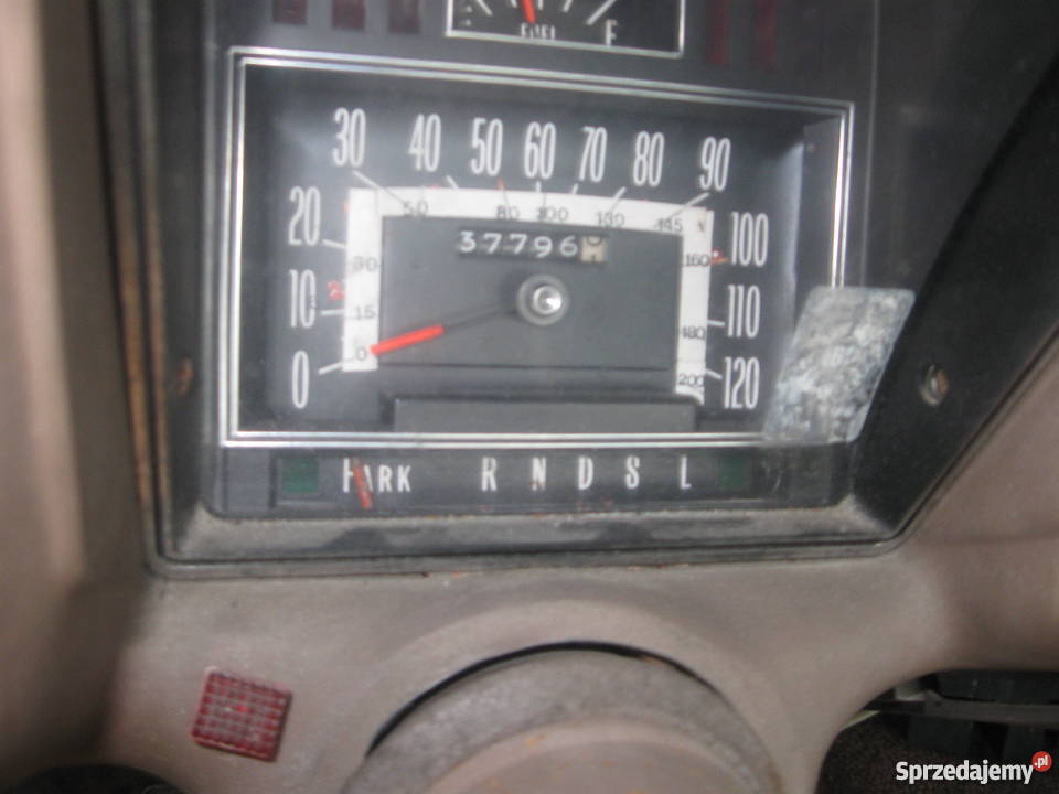 SPRZEDAM OLDSMOBILE DELTA 88 Strzałkowo