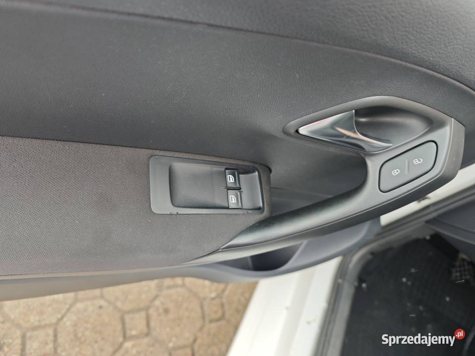 Bezwypadkowe klimatyzacja automatyczna nawigacja poduszka powietrzna Nakło nad Notecią