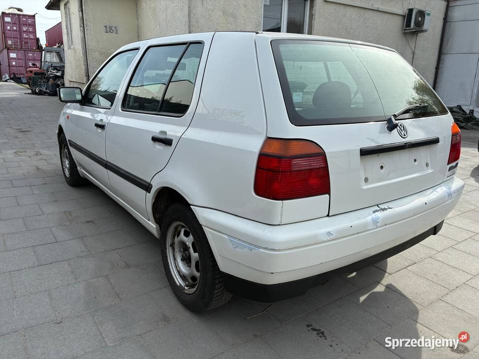 Volkswagen Golf III 14 3 HATCHBACK BENZYNA Starowa Góra