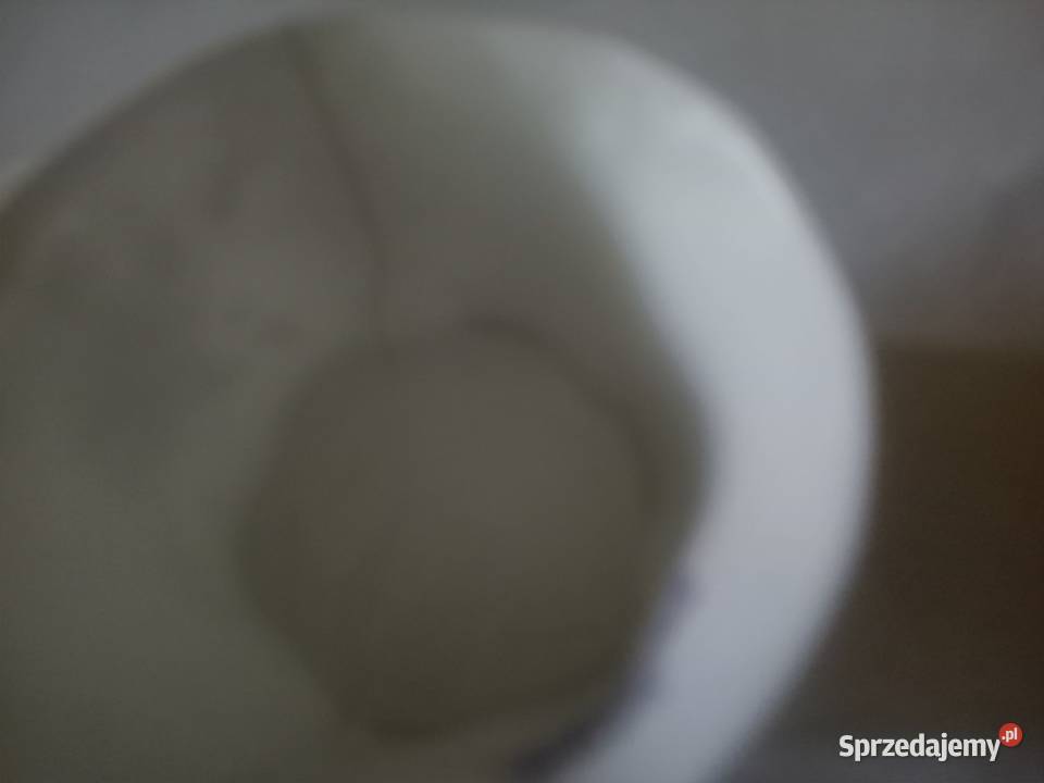 Stare filiżanki jedna z rysami w środku Porcelana i szkło Warszawa sprzedam