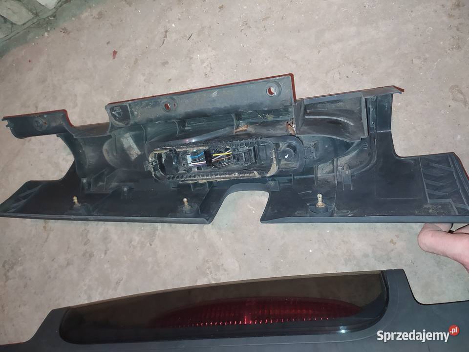 Lampy tylne Renault Trafic Części Radom sprzedam